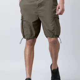 Bene Kleed Men Solid Cargo shorts with adjustable hem-image-8