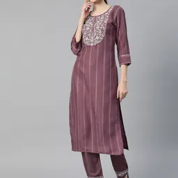 SheWill Women Mauve Ethnic Motifs Embroidered Chikankari Kurta with Trousers-image-54