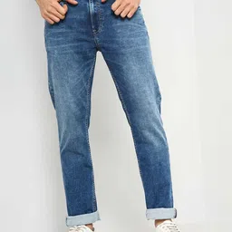 Celio Men Jean Slim Fit Mid-Rise Heavy Fade Clean Look Cotton Stretchable Jeans-image-94
