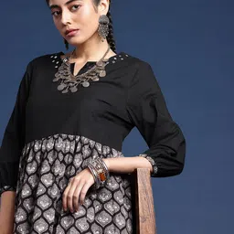 Taavi Ethnic Motifs Printed Print Legacy Pure Cotton Top-picture-23
