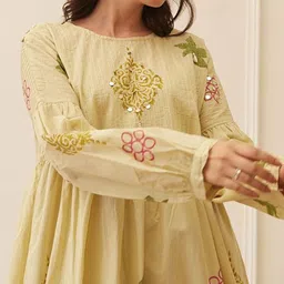 MAAND Women Ethnic Motifs Embroidered Regular Pure Cotton Kurta with Trousers-picture-21