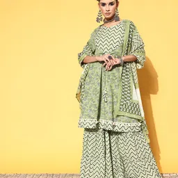 Kvsfab Women Floral Pure Cotton Print Parade Kurta Set-image-4