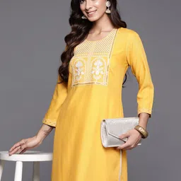 Varanga Women Ethnic Motifs Yoke Design Sequinned Kurta-picture-11