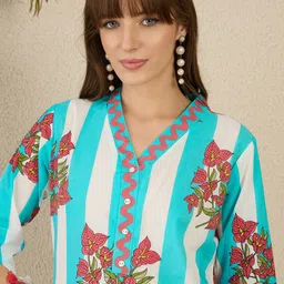 Indo Era Floral Screen Printed V-Neck Pure Cotton Straight Kurta With Trousers-picture-42