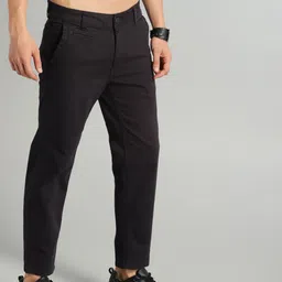 Roadster Men Black Regular Fit Solid Stretchable Cropped Chinos-image-79