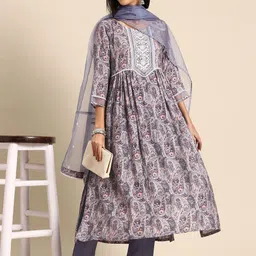 Sangria Women Ethnic Motifs Printed Kurta with Trousers & Dupatta-image-53