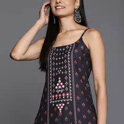 Varanga Women Black & Rust Ethnic Motifs Printed Floral Kurta-picture-27
