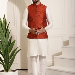 SOJANYA Men Off White Solid Kurta with Churidar & Nehru Jacket-7