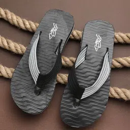 Pampy Angel Men Black & Grey Colourblocked Water Resistant Thong Flip-Flops-picture-43