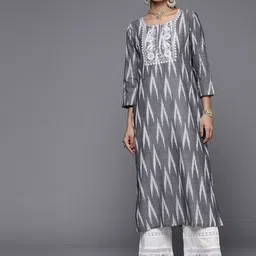 Varanga Floral Yoke Design Thread Work Cotton Kurta-image-35