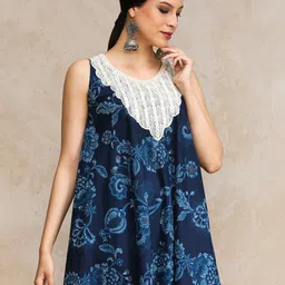 Varanga Women Floral Printed Regular Pure Cotton Kurta with Trousers-image-92