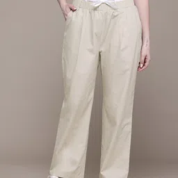Popnetic Women Relaxed Fit High-Rise Double Waistband Trousers-image-7