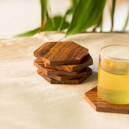 ExclusiveLane Set of 6 Wooden Handcrafted Brown Coasters-37