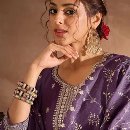 Anouk Ethnic Motifs Embroidered Thread Work Kurta With Trousers & Dupatta-picture-29