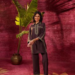 Lakshita Ethnic Motifs Embroidered Regular Co-Ords Set-picture-19