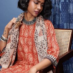 Taavi Floral Printed Bagru Kurta with Trousers & Dupatta-picture-29
