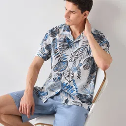 Red Flame Men Cuban Collar Floral Printed Cotton Casual Shirt-image-90