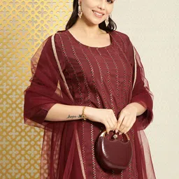House of Pataudi Ethnic Motifs Embroidered Jashn Sequinned Kurta with Trousers & Dupatta-5