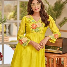Varanga Women Floral Embroidered Thread Work Kurta with Palazzos-image-17