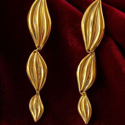 ISHTAARA women Gold plated earrings-image-91