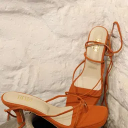 TIESTA Open Toe Block Heels-7