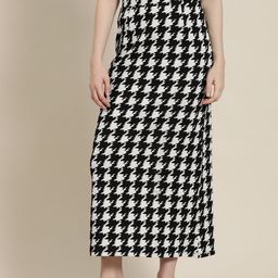 Qurvii Printed Back Slit Straight Midi Skirt-image-13