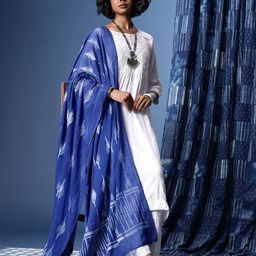Taavi Floral Printed Dupatta image 4