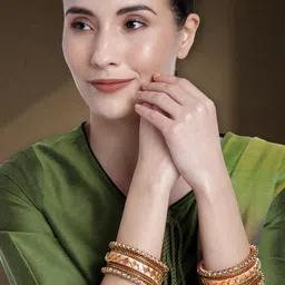 Peora Set of 18 Peach-Coloured Gold Plated Silk Thread Kundan Chuda Bangles image 4