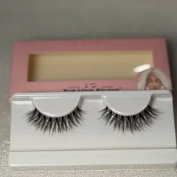 THE WINK STUDIO Reusable Lightweight False Eyelashes image 2