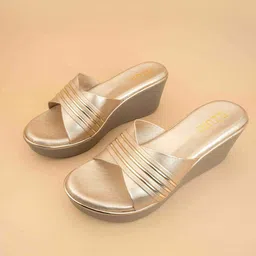 Ozuri Textured Open Toe Wedge Heels image 3