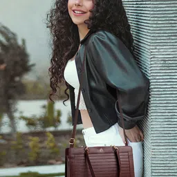 Martucci Structured Shoulder Bag with Fringed image 4