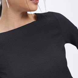 glitchez Coded In Black Chevron Textured Crop Top image 5