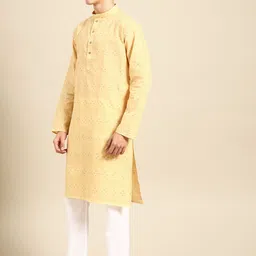 MANQ Men Printed Regular Pure Cotton Kurta with Pyjamas image 5