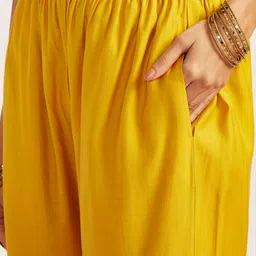VASTRAMAY Women Regular Kurta with Pyjamas & With Dupatta image 3