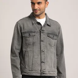 EVERBLUE Men Grey Washed Crop Denim Jacket with Patchwork-picture-22