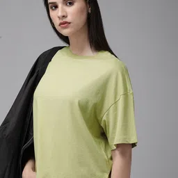 Roadster Women Solid Boxy T-shirt-image-26