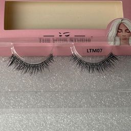 THE WINK STUDIO Reusable Lightweight False Eyelashes image 3