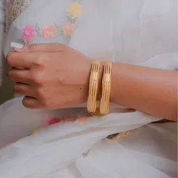 Zeraki Jewels Anamika Set Of 2 Gold-Plated Bangles image 3
