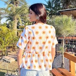 Stylecast X Hersheinbox Floral Printed Tie Ups Top image 4