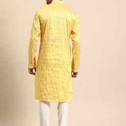 MANQ Men Floral Embroidered Regular Kurta with Churidar image 5