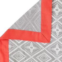 BLANC9 Grey & White Geometric Printed Rectangular Cotton Table Cover image 2