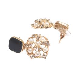fabula Square Drop Earrings image 3