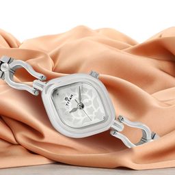 Titan Women Silver-Toned Dial Watch 2536SM02-22