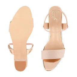 Shoetopia Girls Textured Open Toe Block Heels With Backstrap image 3