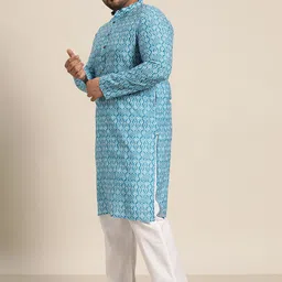 SOJANYA PLUS Men Plus Size Printed Pure Cotton Kurta With Pyjamas image 3