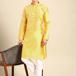 MANQ Men Ethnic Motifs Printed Regular Kurta with Pyjamas image 4