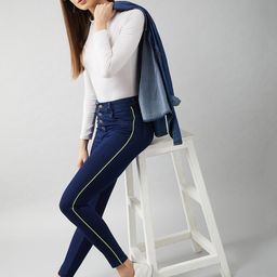 DOLCE CRUDO Women Navy Blue Skinny Fit High-Rise Stretchable Jeans-image-100