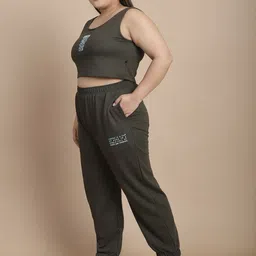 Rigo Plus Size Printed Crop Top With Joggers Co Ord Set image 5