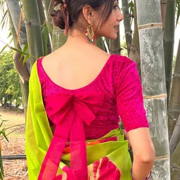 Bindigasm's Advi Floral Embossed Stretchable Velvet Saree Blouse-picture-58