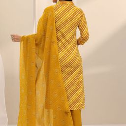 Libas Women Leheriya Printed Regular Beads and Stones Kurta with Trousers & With Dupatta image 4